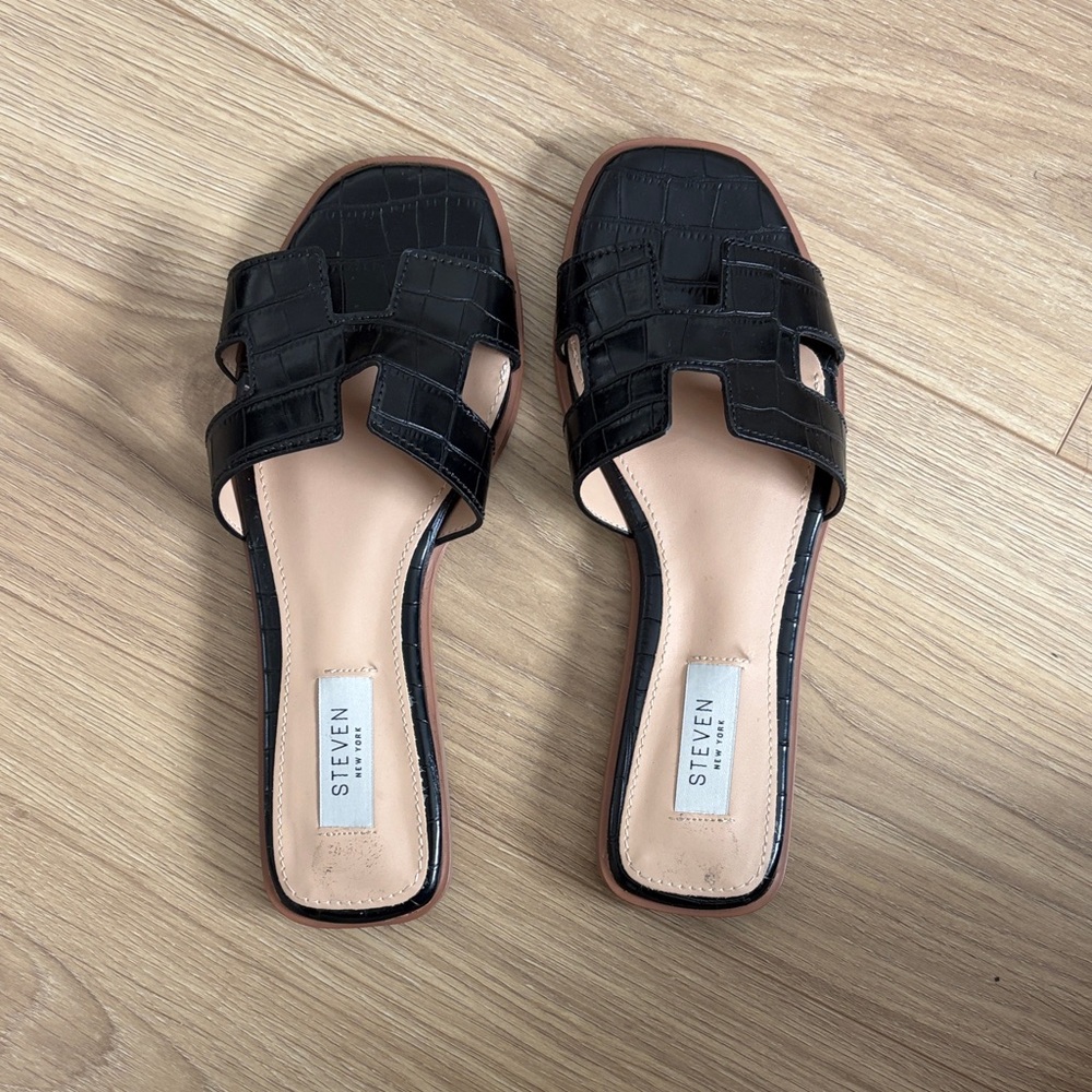 Steve Madden Black Slide Sandals